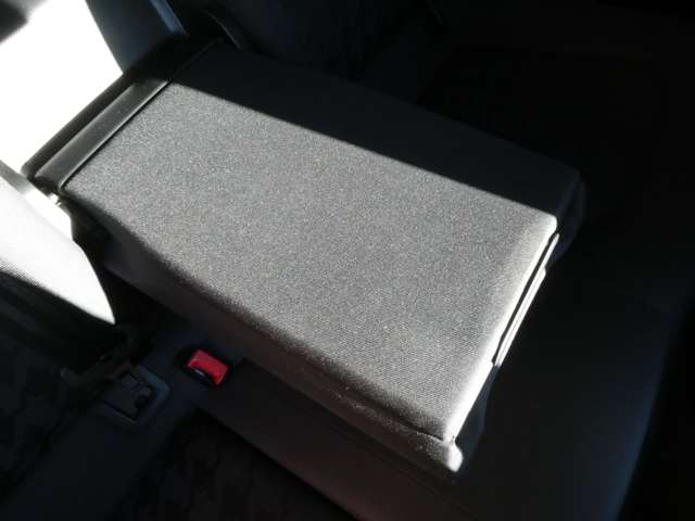 アウディ Ａ３　スポーツバック １．４　ＴＦＳＩ H28年 (関東) 99