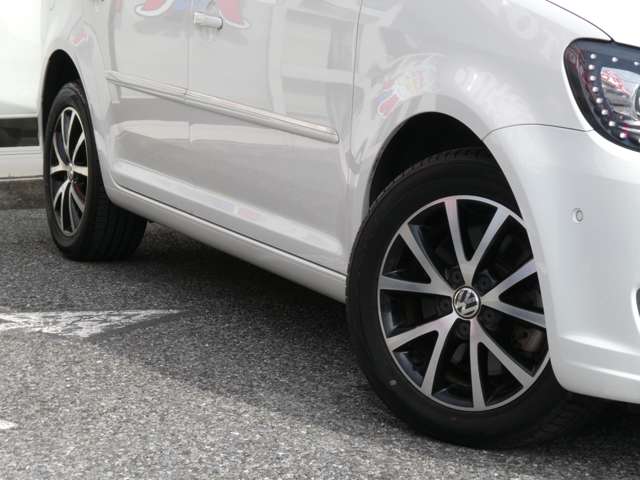 フォルクスワーゲン ゴルフトゥーラン ＴＳＩ　ハイライン H26年 (関東) 99