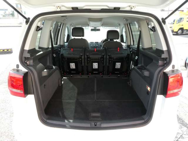 フォルクスワーゲン ゴルフトゥーラン ＴＳＩ　ハイライン H26年 (関東) 99