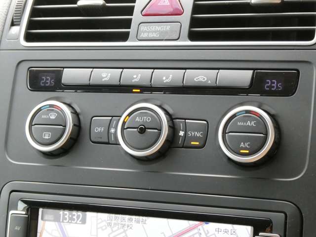 フォルクスワーゲン ゴルフトゥーラン ＴＳＩ　ハイライン H26年 (関東) 99