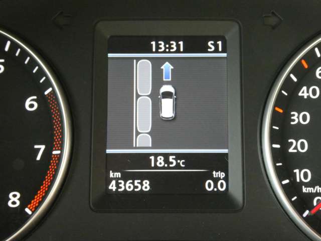 フォルクスワーゲン ゴルフトゥーラン ＴＳＩ　ハイライン H26年 (関東) 99