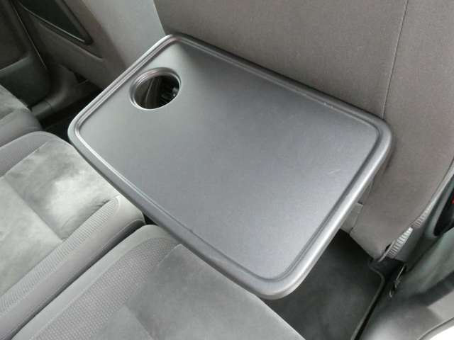 フォルクスワーゲン ゴルフトゥーラン ＴＳＩ　ハイライン H26年 (関東) 99