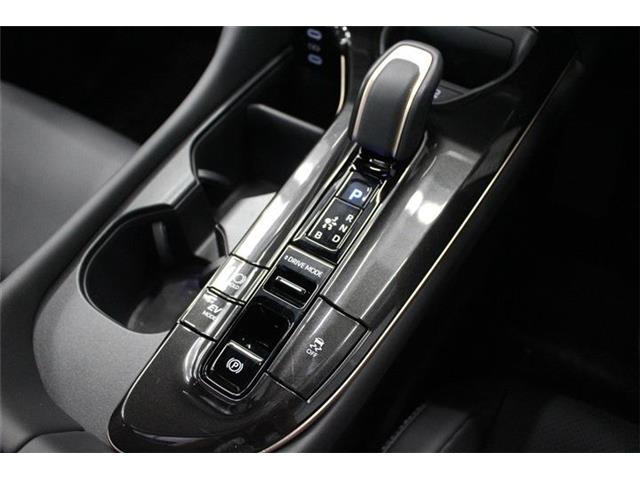 トヨタ クラウン　スポーツ　ハイブリッド ２．５ Ｚ Ｅ－ＦＯＵＲ ４ＷＤ R6年 (北海道) 99