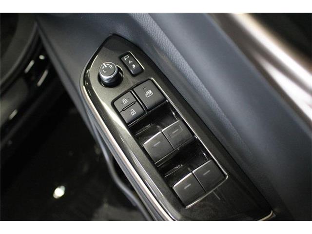 トヨタ クラウン　スポーツ　ハイブリッド ２．５ Ｚ Ｅ－ＦＯＵＲ ４ＷＤ R6年 (北海道) 99