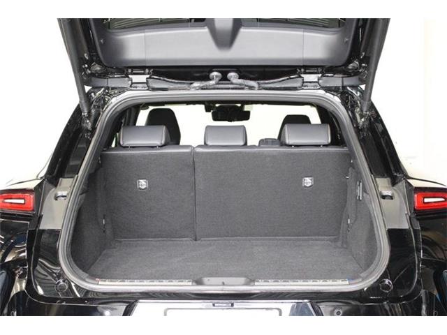 トヨタ クラウン　スポーツ　ハイブリッド ２．５ Ｚ Ｅ－ＦＯＵＲ ４ＷＤ R6年 (北海道) 99