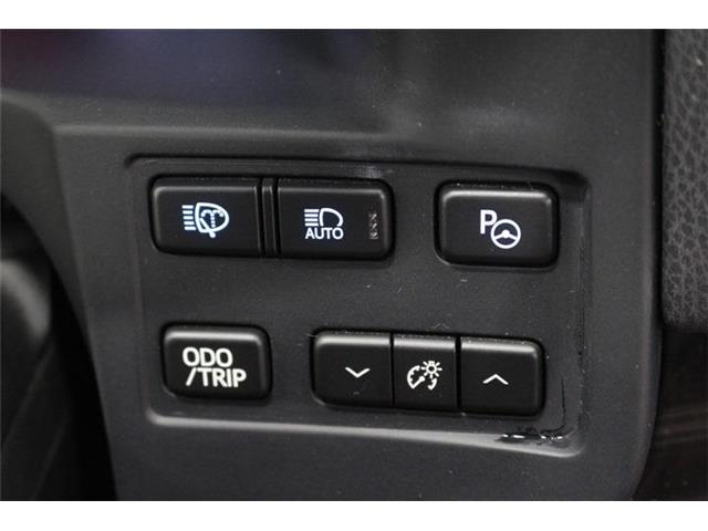 トヨタ クラウン　ハイブリッド ハイブリッド ２．５ Ｇ ＦＯＵＲ ４ＷＤ H29年 (北海道) 99