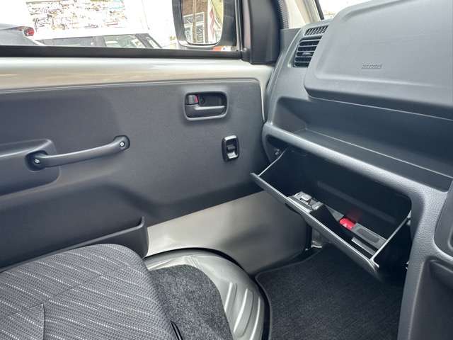 スズキ キャリイトラック ６６０ スーパーキャリイ Ｘ ３方開 R6年 (東海) 99