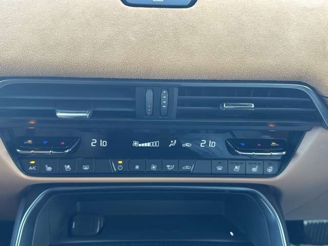 マツダ ＣＸ−６０ ３．３ ＸＤハイブリッド プレミアム スポーツ ディーゼルターボ ４ＷＤ R5年 (東海) 99