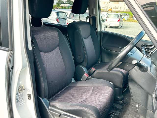 日産 セレナ ２．０ ハイウェイスター Ｖセレクション H24年 (九州・沖縄) 99