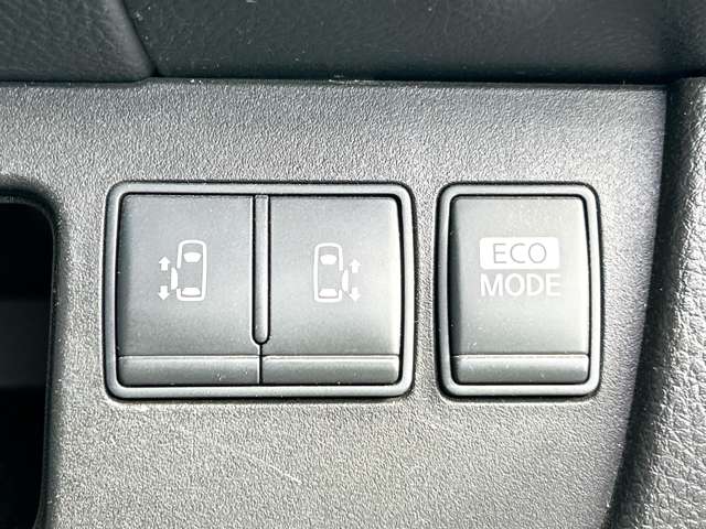 日産 セレナ ２．０ ハイウェイスター Ｖセレクション H24年 (九州・沖縄) 99