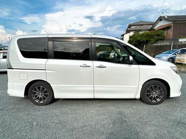 日産 セレナ ２．０ ハイウェイスター Ｖセレクション H24年 (九州・沖縄) 99