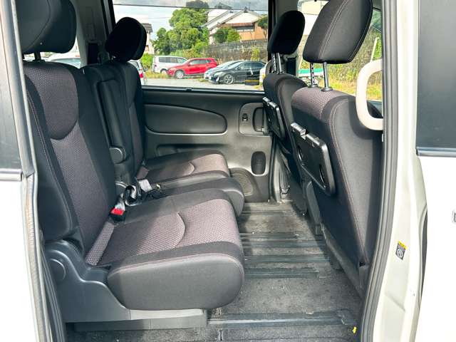 日産 セレナ ２．０ ハイウェイスター Ｖセレクション H24年 (九州・沖縄) 99