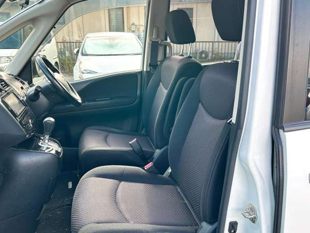 日産 セレナ ２．０ ハイウェイスター Ｖセレクション H24年 (九州・沖縄) 99