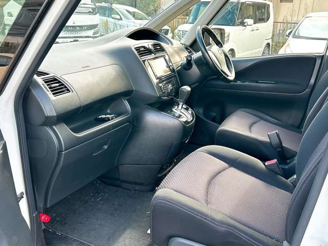 日産 セレナ ２．０ ハイウェイスター Ｖセレクション H24年 (九州・沖縄) 99