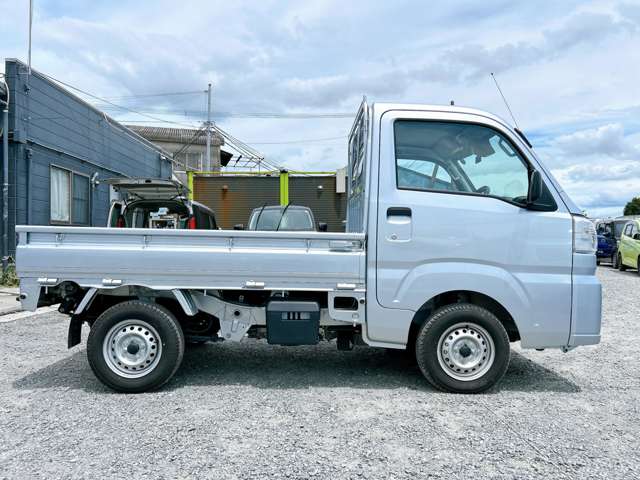 ダイハツ ハイゼットトラック ６６０ スタンダード ３方開 ４ＷＤ R6年 (九州・沖縄) 99