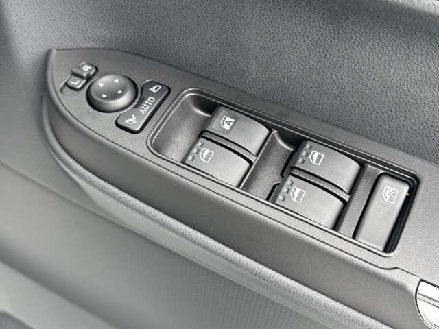 ダイハツ タント ６６０ カスタム Ｘ リミテッド R7年 (東海) 99