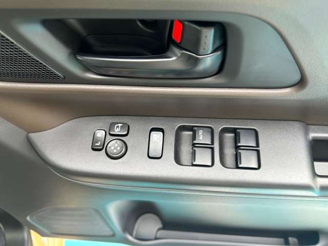 スズキ スペーシア ６６０ ハイブリッド Ｘ セーフティプラスパッケージ装着車 R5年 (東海) 99