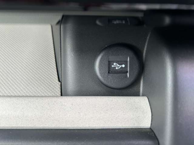 スズキ スペーシア ６６０ ハイブリッド Ｘ セーフティプラスパッケージ装着車 R5年 (東海) 99