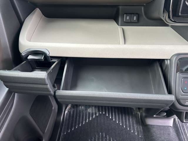 スズキ スペーシア ６６０ ハイブリッド Ｘ セーフティプラスパッケージ装着車 R5年 (東海) 99