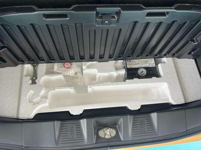 スズキ スペーシア ６６０ ハイブリッド Ｘ セーフティプラスパッケージ装着車 R5年 (東海) 99