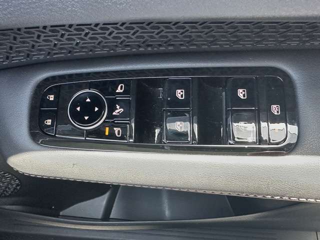 日産 アリア Ｂ６ R5年 (東海) 99