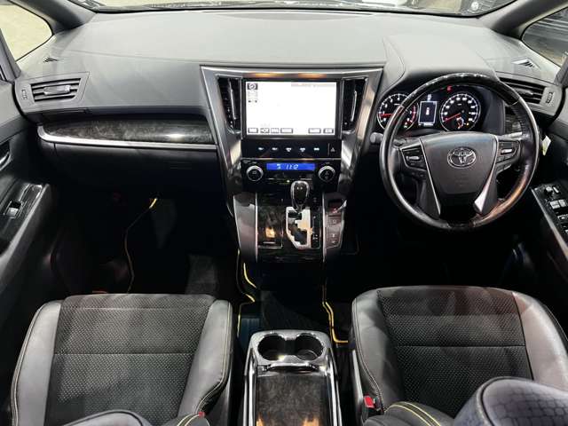 トヨタ ヴェルファイア ２．５ Ｚ Ａエディション ゴールデンアイズ H29年 (関東) 99