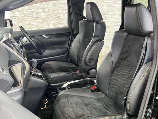 トヨタ ヴェルファイア ２．５ Ｚ Ａエディション ゴールデンアイズ H29年 (関東) 99