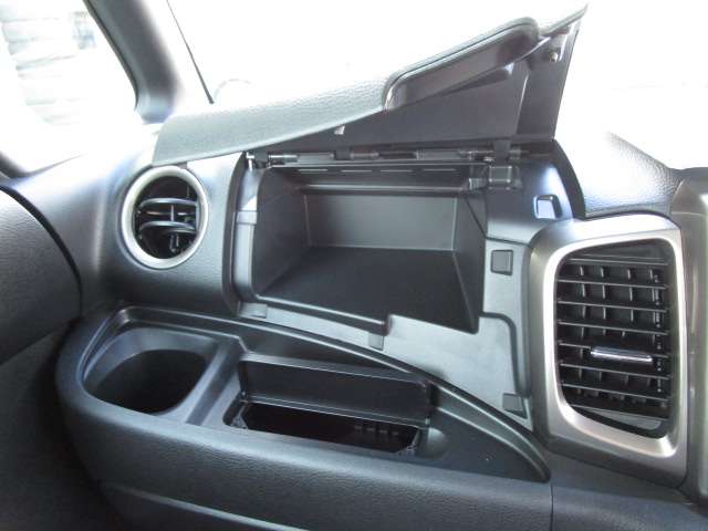 スズキ スペーシア ６６０ カスタム Ｚ H29年 (関東) 99