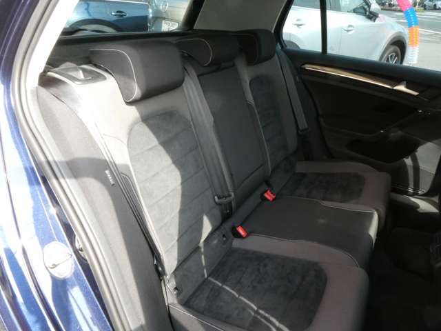 フォルクスワーゲン ゴルフ ＴＳＩ　ハイライン H27年 (関東) 99