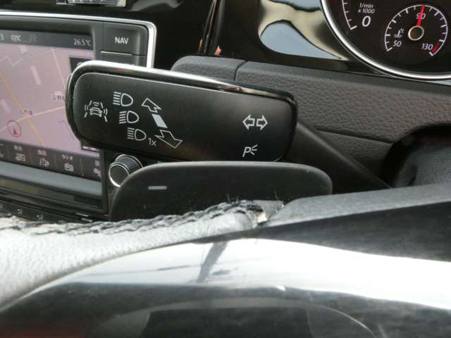 フォルクスワーゲン ゴルフ ＴＳＩ　ハイライン H27年 (関東) 99