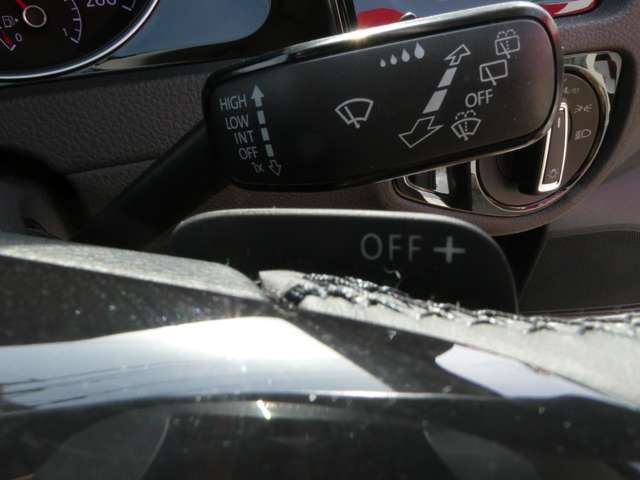 フォルクスワーゲン ゴルフ ＴＳＩ　ハイライン H27年 (関東) 99