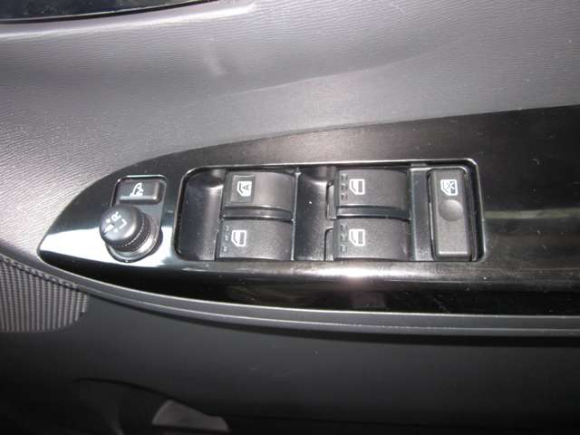 ダイハツ タント ６６０ カスタム ＲＳ ＳＡ ４ＷＤ H26年 (関東) 99