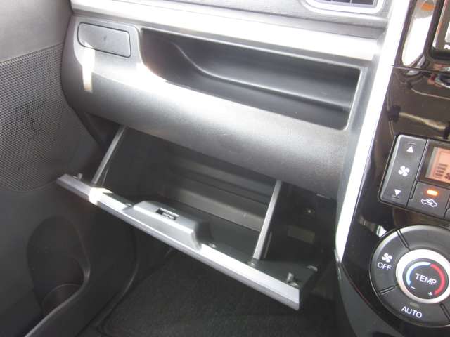 ダイハツ タント ６６０ カスタム ＲＳ ＳＡ ４ＷＤ H26年 (関東) 99