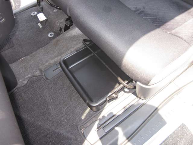 ダイハツ タント ６６０ カスタム ＲＳ ＳＡ ４ＷＤ H26年 (関東) 99