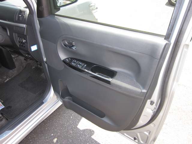 ダイハツ タント ６６０ カスタム ＲＳ ＳＡ ４ＷＤ H26年 (関東) 99