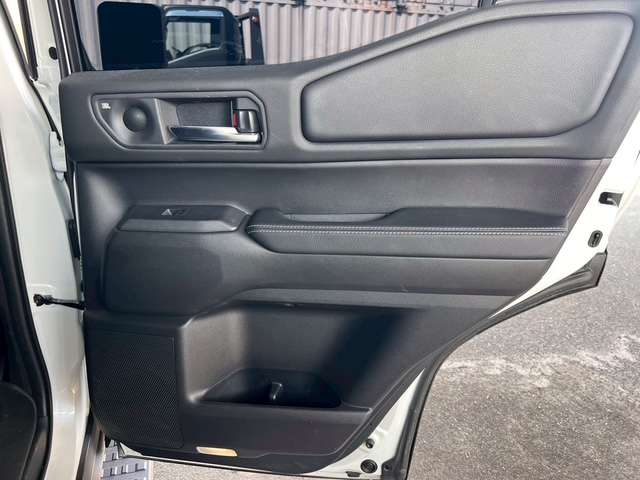 トヨタ ランドクルーザー２５０ ２．８ ＶＸ ディーゼルターボ ４ＷＤ R6年 (東海) 99