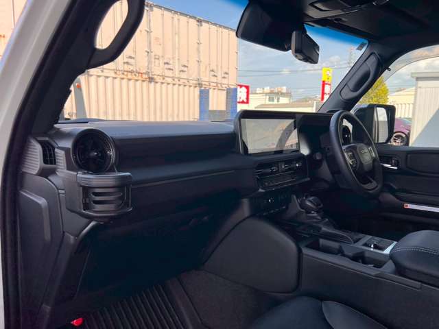 トヨタ ランドクルーザー２５０ ２．８ ＶＸ ディーゼルターボ ４ＷＤ R6年 (東海) 99