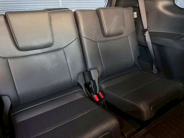 トヨタ ランドクルーザー２５０ ２．８ ＶＸ ディーゼルターボ ４ＷＤ R6年 (東海) 99