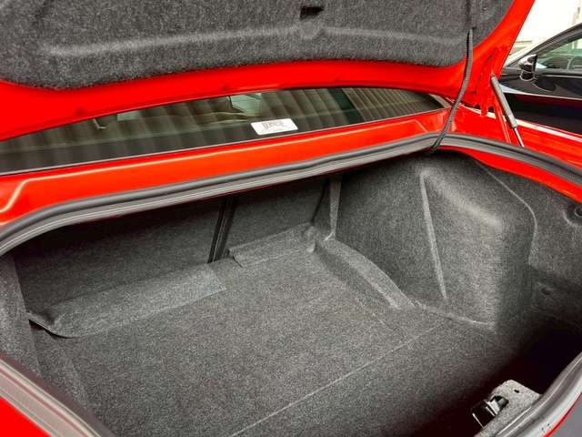 ダッジ チャレンジャー Ｒ／Ｔ スキャットパック H30年 (東海) 99