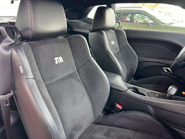 ダッジ チャレンジャー Ｒ／Ｔ スキャットパック H30年 (東海) 99