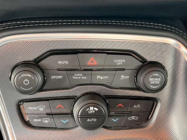 ダッジ チャレンジャー Ｒ／Ｔ スキャットパック H30年 (東海) 99