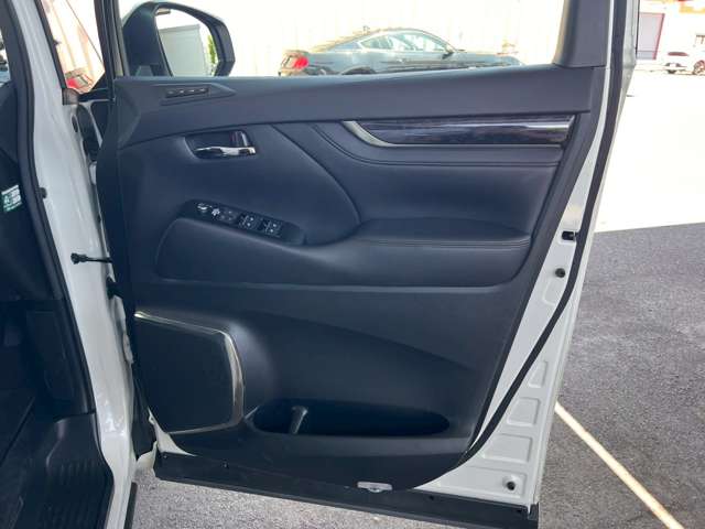 トヨタ アルファード ２．５ Ｓ Ｃパッケージ R2年 (東海) 99