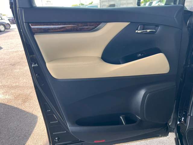 トヨタ アルファード ２．５ Ｘ R1年 (東海) 99