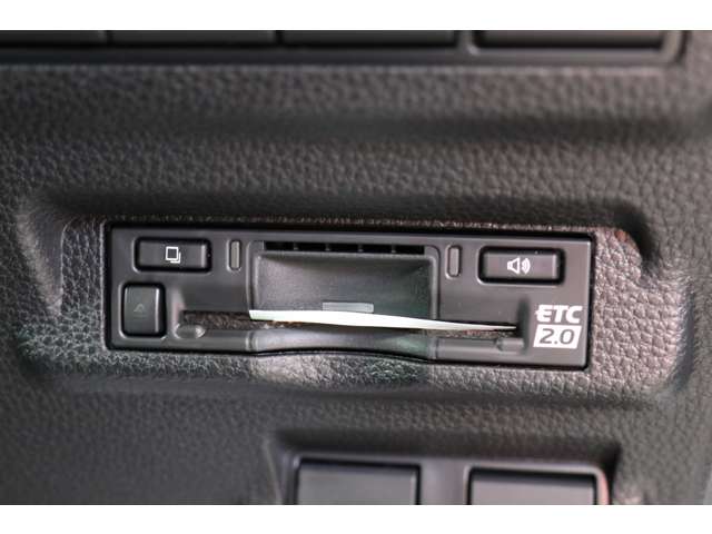 トヨタ カローラクロス　ハイブリッド １．８ ハイブリッド Ｚ R7年 (東海) 99