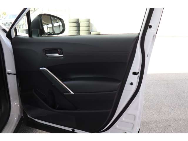 トヨタ カローラクロス　ハイブリッド １．８ ハイブリッド Ｚ R7年 (東海) 99