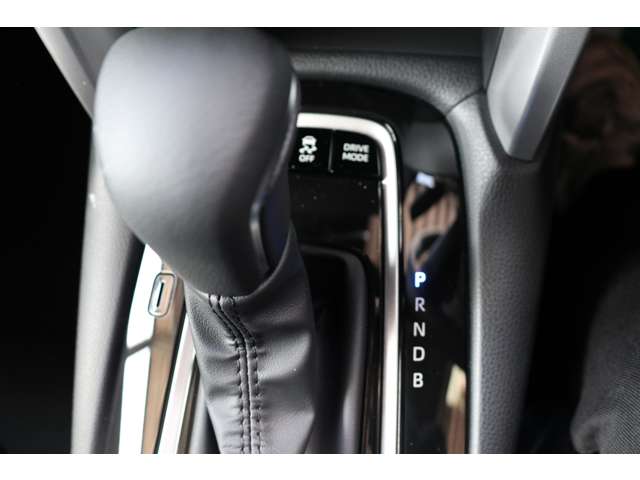 トヨタ カローラクロス　ハイブリッド １．８ ハイブリッド Ｚ R7年 (東海) 99