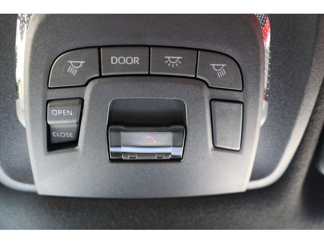 トヨタ カローラクロス　ハイブリッド １．８ ハイブリッド Ｚ R7年 (東海) 99