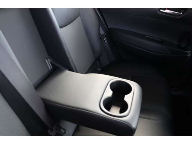 トヨタ カローラクロス　ハイブリッド １．８ ハイブリッド Ｚ R7年 (東海) 99