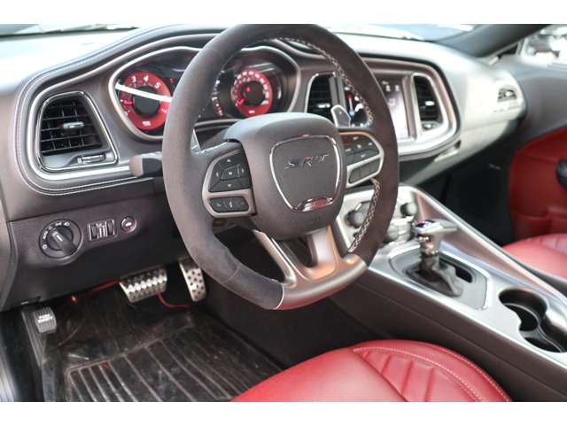 ダッジ チャレンジャー ＳＲＴ ヘルキャット R4年 (東海) 99