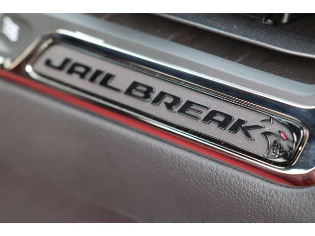 ダッジ チャレンジャー ＳＲＴ ヘルキャット R4年 (東海) 99